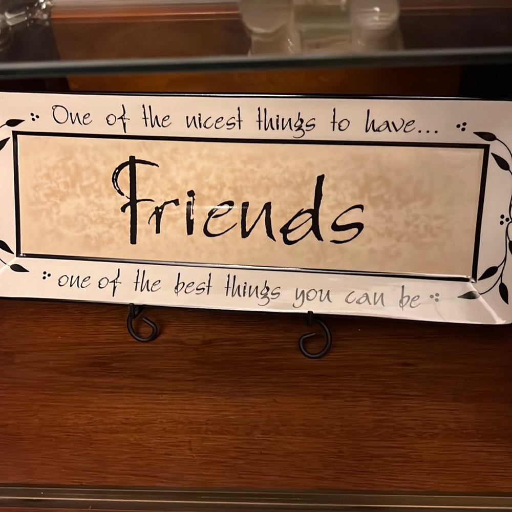 “Friends” sign with stand